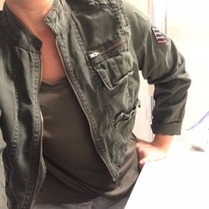 Cropped military jacket